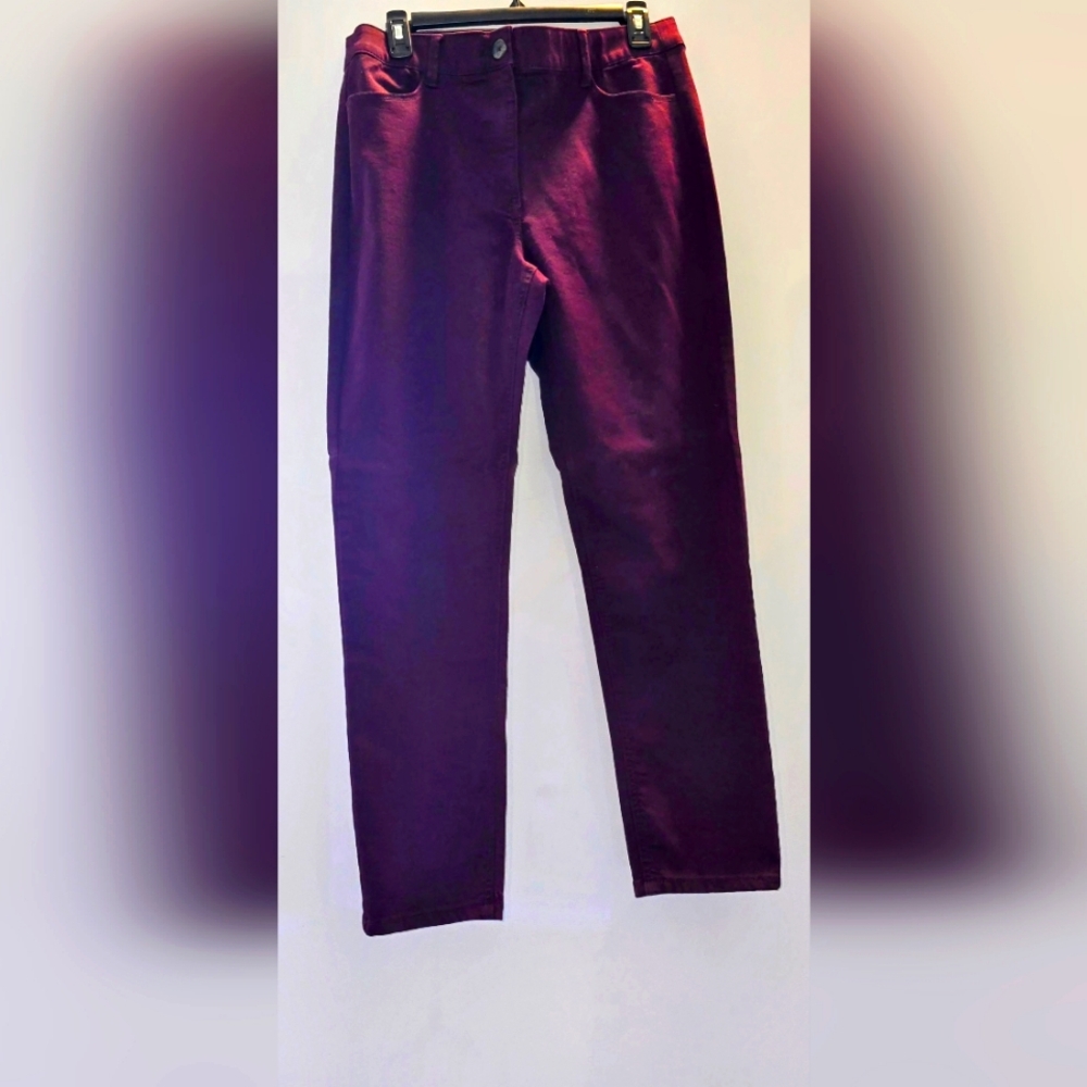 Women's pants size 12 burgundy  button/zipper closure and POCKETS